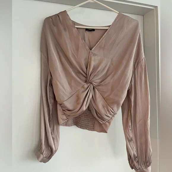 Crop top - Picture 2 of 2